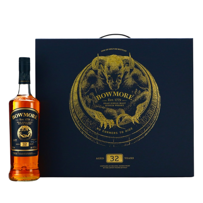 Bowmore 32 Year Old No Corners To Hide / Frank Quitely